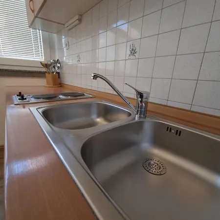 Apartament Ivan *