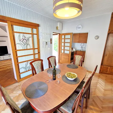 Ivan Apartamento Baška